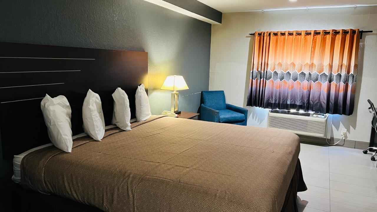 Regency Inn & Suits Houston Bagian luar foto