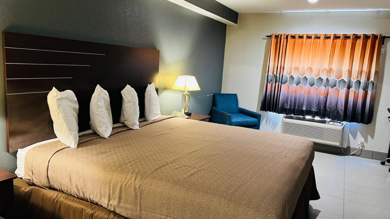 Regency Inn & Suits Houston Bagian luar foto